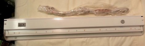 GE under cabinet LED light fixture4.jpg