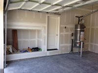 Garage-08.jpg Garage-08.jpg