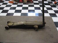 FloorJack11sm.jpg FloorJack11sm.jpg