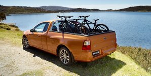 FGX_FALCON_XR6_UTE_SHOWN_IN_VICTORY_GOLD.jpg