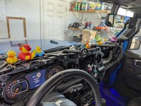 dash_01.jpg dash_01.jpg