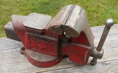 Olympia (China PRC) 4-in bench vise 062725.jpg