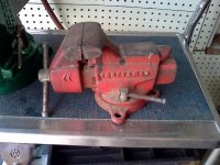 CRAFTSMAN 3.5 VISE.jpg