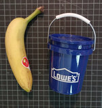 Lowe's 0.4 Quart Bucket with Lid.jpg