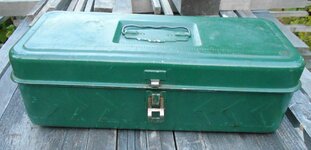 green metal box 092425 01.jpg