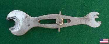 Ronson 4 pc Nine-in-One wrench set (patent 942993) RON1111525 02.jpg