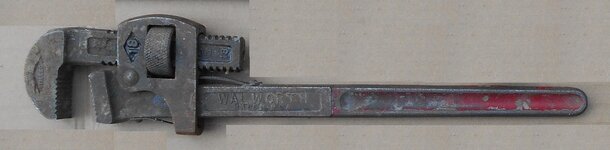 Walworth 18 in Stillson pipe wrench 110825.jpg