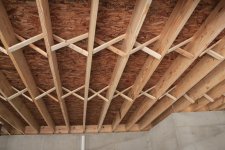 floor-joist-bridging-644698362.jpg