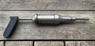 Bassick Grease Gun 6-B.jpg Bassick Grease Gun 6-B.jpg