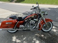 ROAD KING.jpg