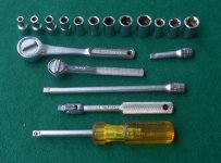 Crescent 18 pc 1.4 dr SAE socket set 113023 02.jpg