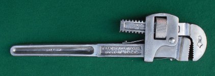 Walworth Stillson 14 in pipe wrench WAL012526 02.jpg
