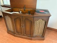 old zenith (not ours).jpeg old zenith (not ours).jpeg