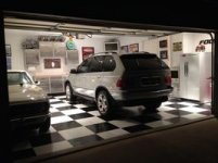 Garage Night2 [320x200].jpg