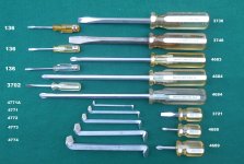 Indestro Screwdrivers 02 110823.jpg