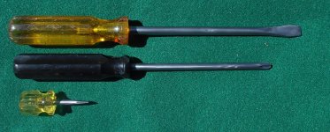 screwdrivers 040826 01.jpg