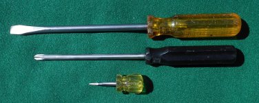 screwdrivers 040826 02.jpg