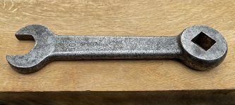 B&S 101 Special wrench - side angle.jpg