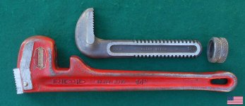 Ridgid 14 in pipe wrench RID062326 03.jpg