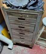 tool_chest_on_castors top view.jpg tool_chest_on_castors top view.jpg