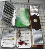 E1-Alum-fishing-boxs-and-snelled-hook-rack.jpg