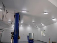 Shop lights 001.jpg