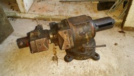 sawyer_rotating_vice5.jpg