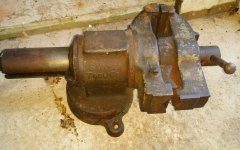 sawyer_rotating_vice9.jpg