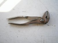 parrot head pliers 005.jpg