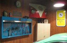 Hazet wall cabinet open.jpg