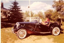 29-Moms First Car 01.jpg