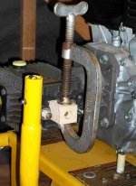 Clamped Bushing Puller 2.jpg
