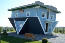 upsidedownhouse7.jpg