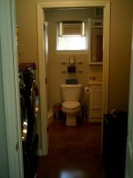 512-Bathroom-02.JPG