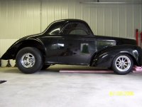 Willys with wheels.JPG