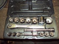 Craftsman 16 pc 3 8 ths drive standard socket set open.jpg