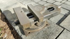 Machinist Vise 20151125_103347_resized.jpg