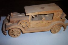 Wooden car 003.jpg