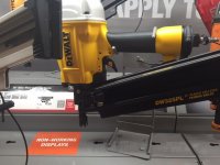 dewalt1.jpg
