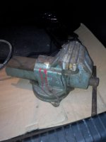 BISON 150 VISE1.jpg