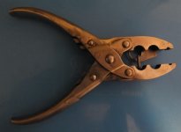 pliers3.jpg
