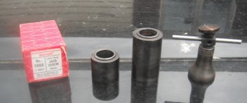 StarrettLittleGiantJackScrew190AwithExtensionBases.JPG