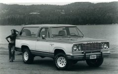1977 Dodge Ramcharger PR Photo-02 (2).jpg