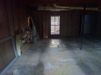 Garage left side.jpg