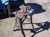 vise stand Irwin.jpg