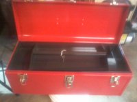 toolbox old red.jpg