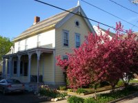 5 17 08  17 Couch St Flowers 001 (Small).jpg