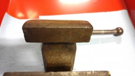 1118161512R.jpg