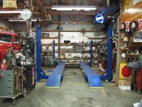 17317 shop2 (Medium).jpg