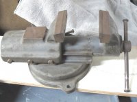 bison_100mm_vise_1.jpg